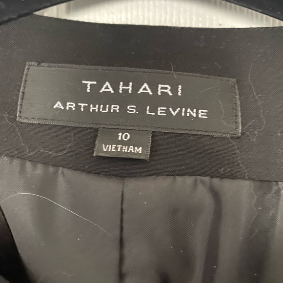 Short Jacket - Picture 7 of 8